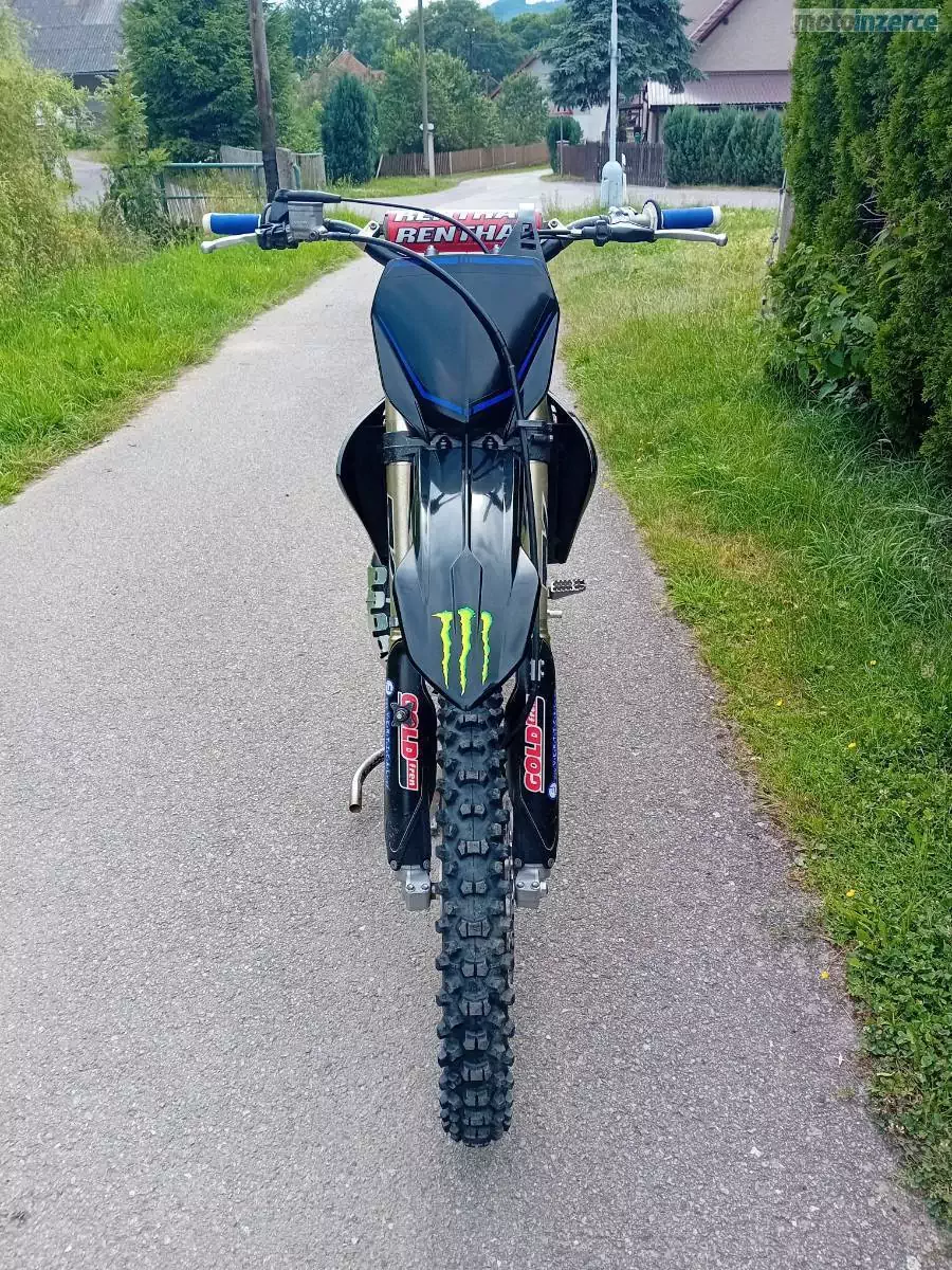 Yamaha YZ 125