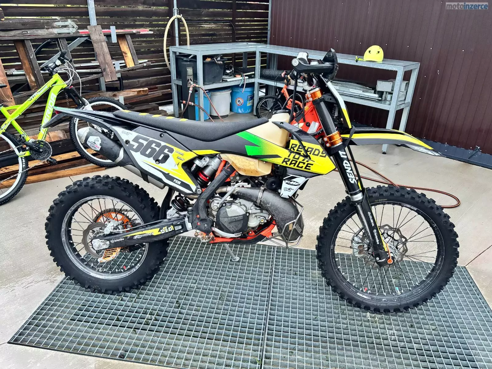 KTM 300 EXC SIX DAYS