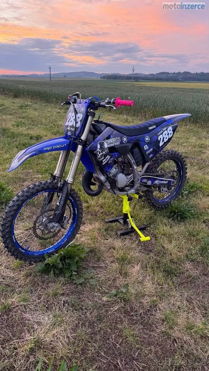 Yamaha YZ 125