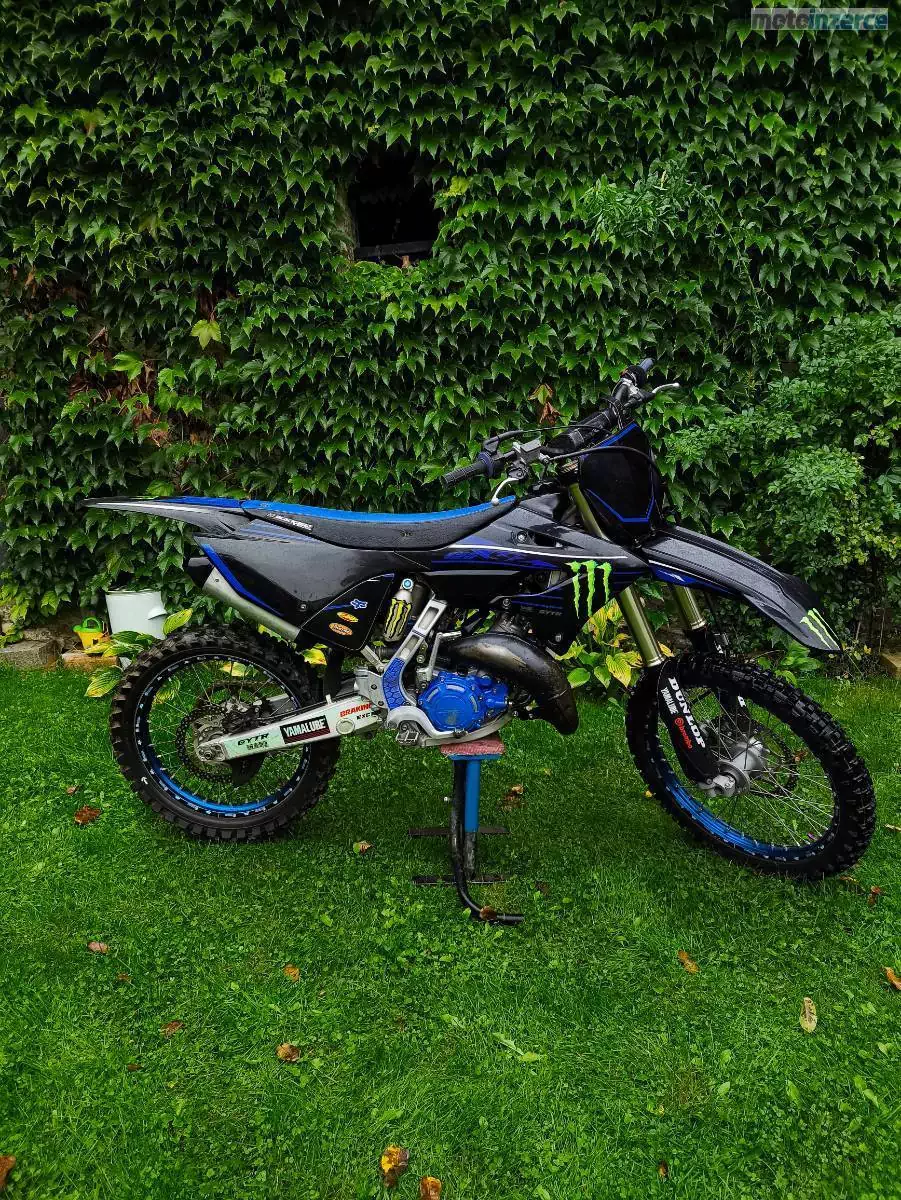 Yamaha YZ 125