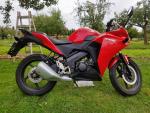 Klikněte pro detailní foto č. 4 - Honda CBR 125 R