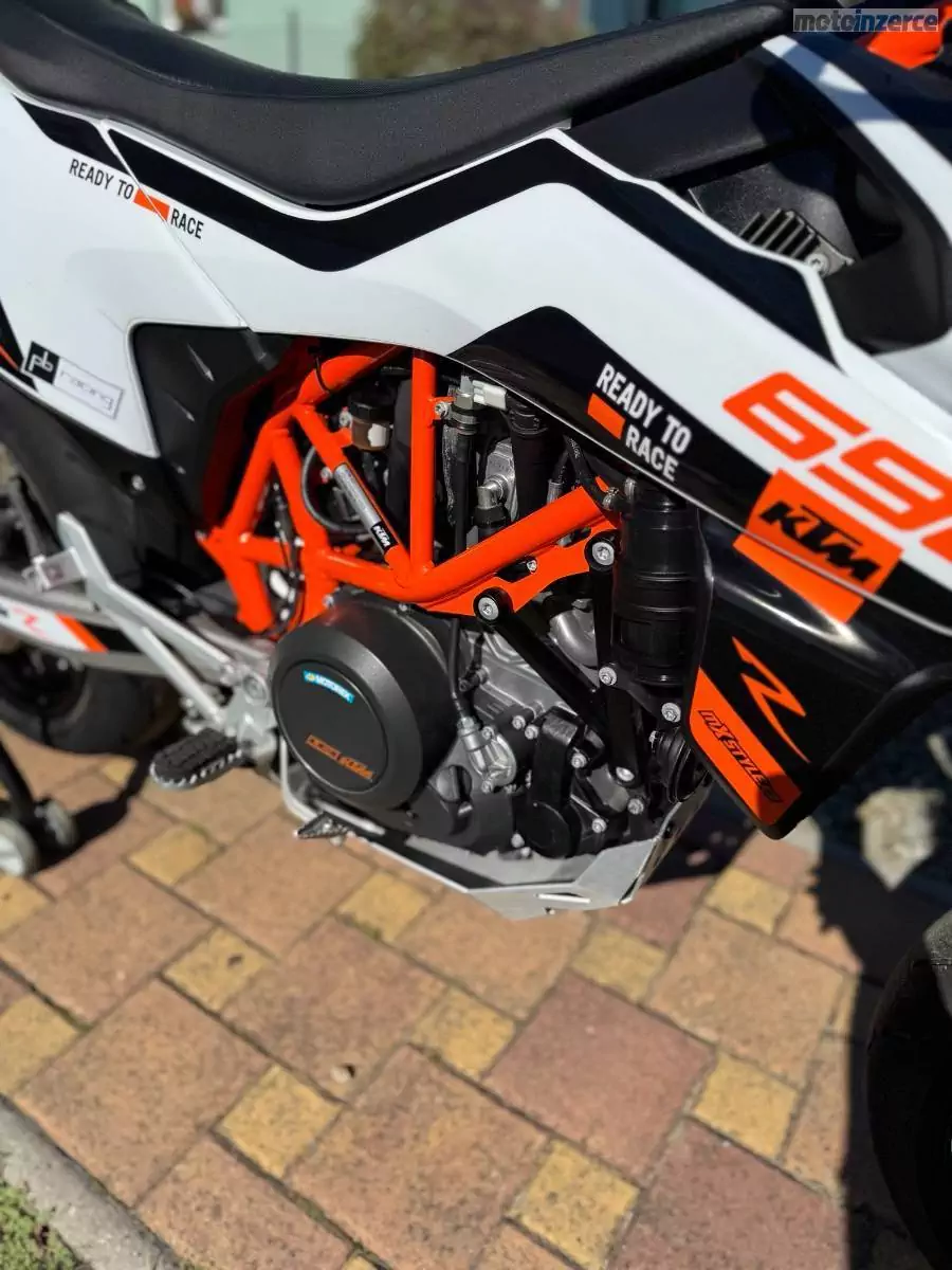 KTM 690 SMC-R