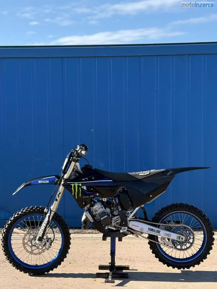 Yamaha YZ 125