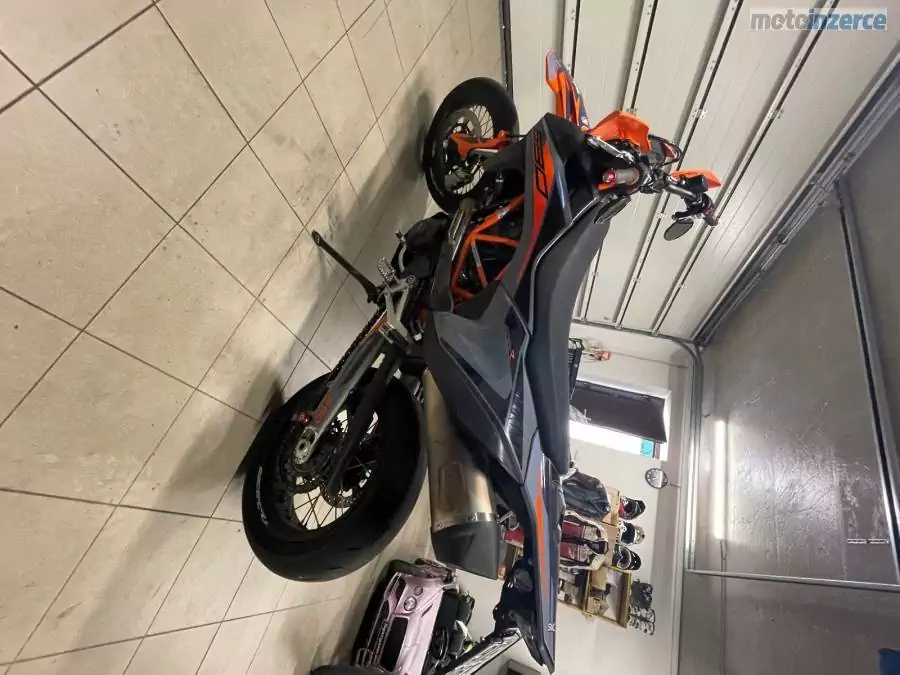 KTM 690 SMC-R
