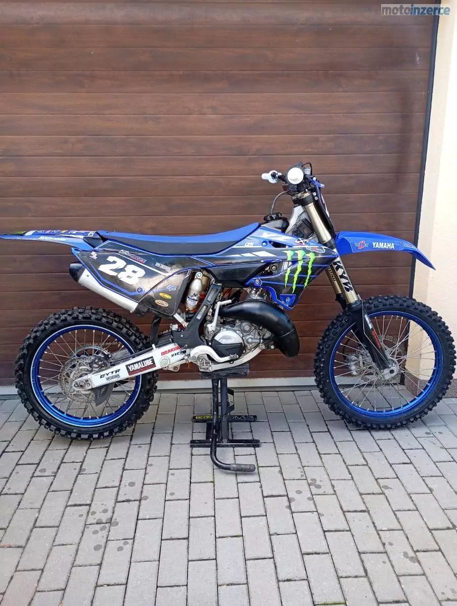 Yamaha YZ 125