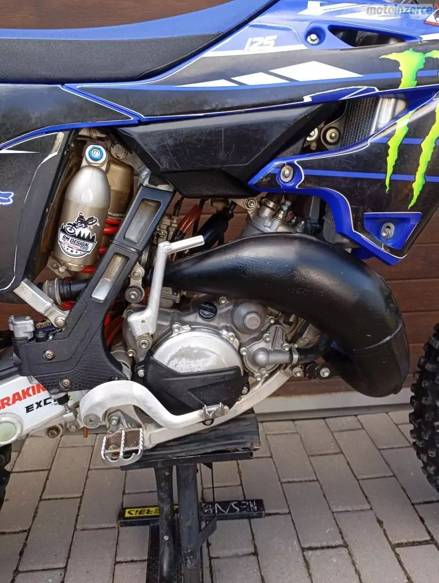Yamaha YZ 125