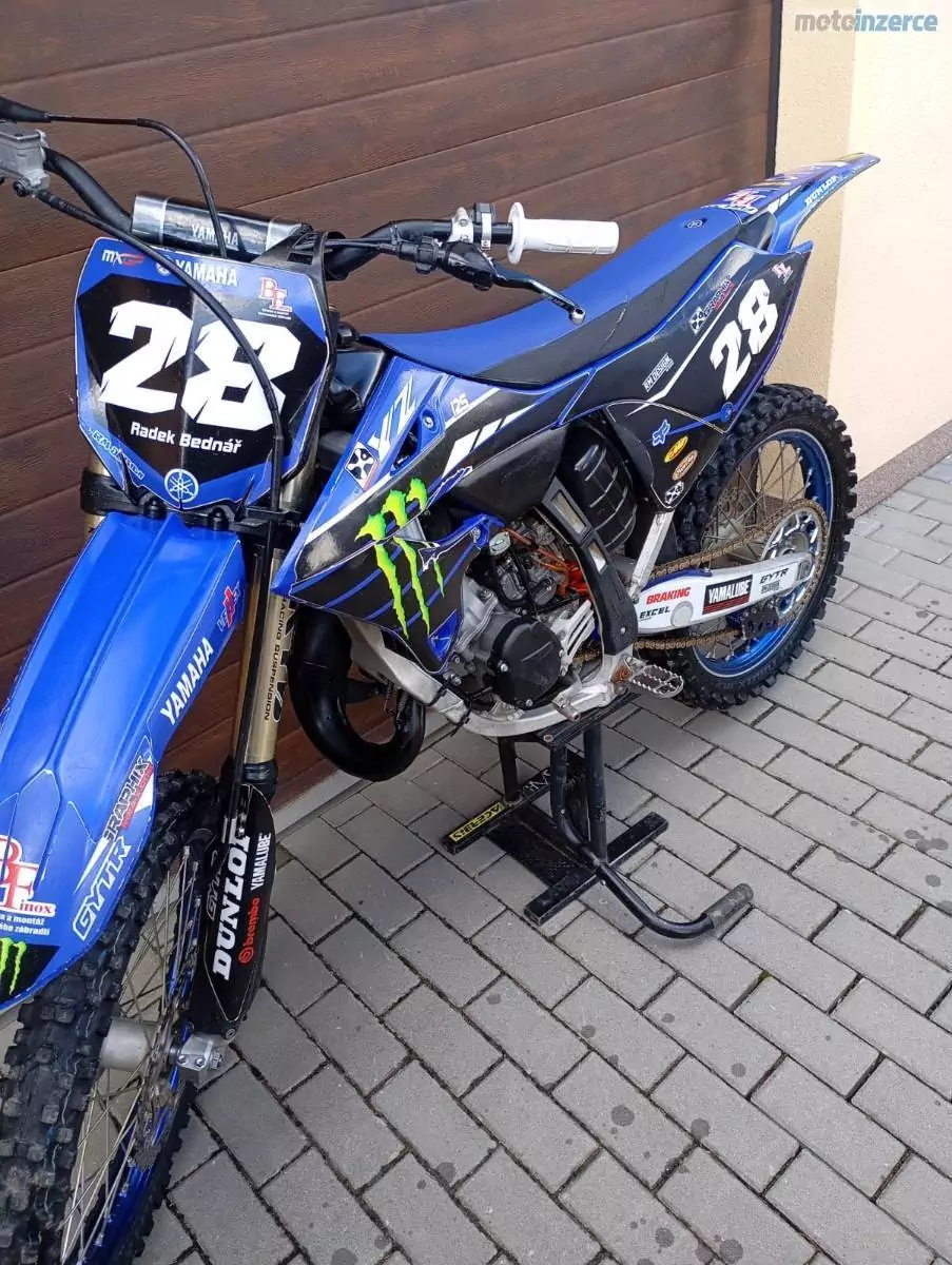 Yamaha YZ 125