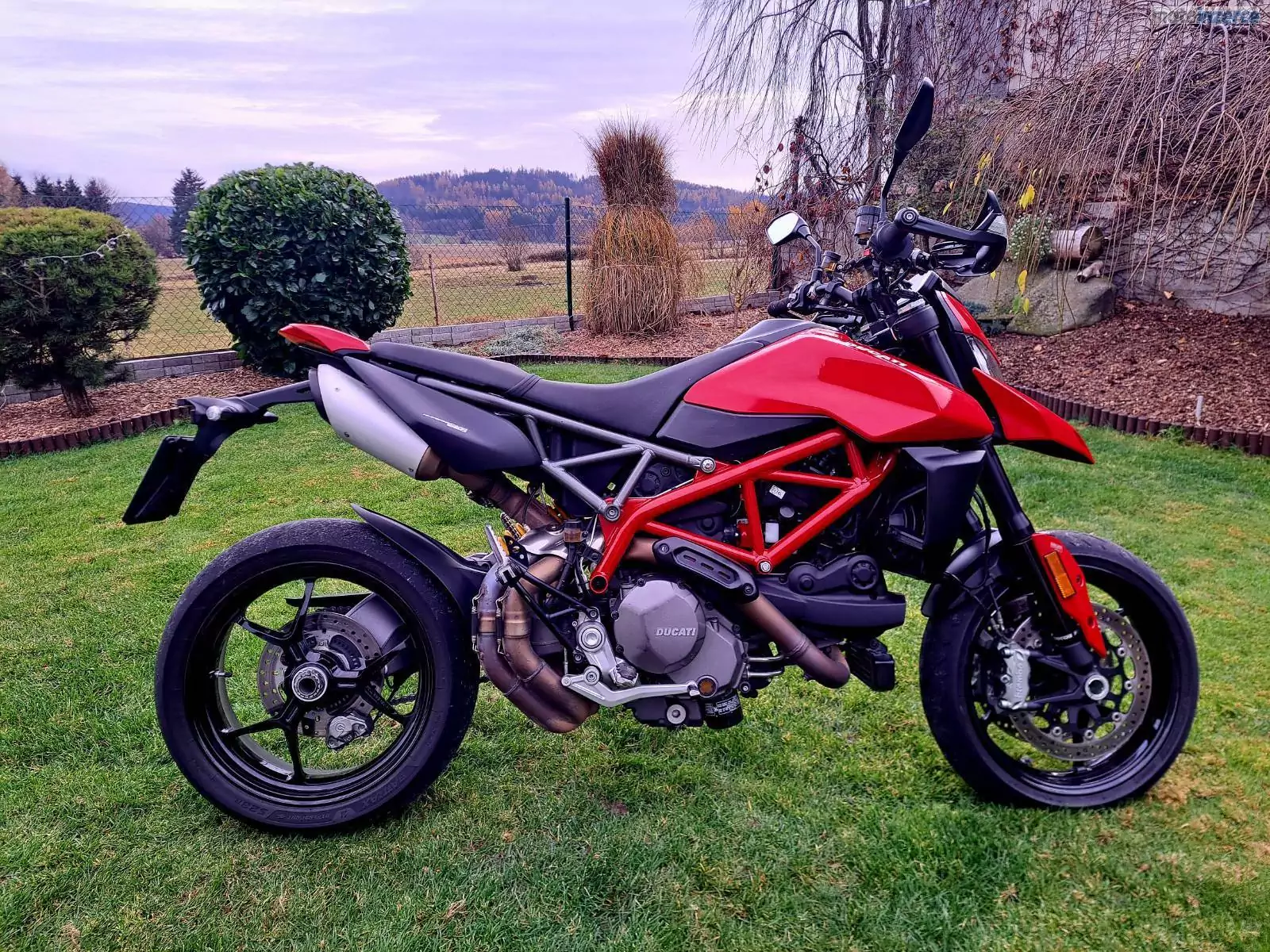 Ducati Hypermotard 950