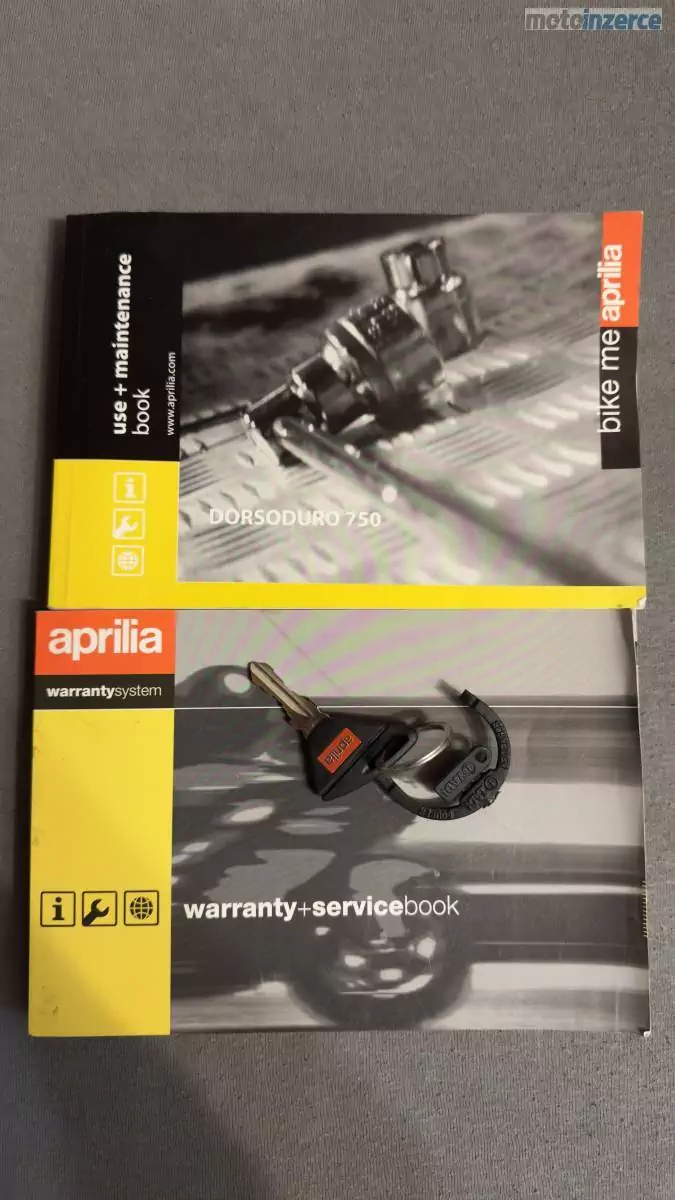 Aprilia Dorsoduro 750