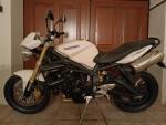 Klikněte pro detailní foto č. 1 - Triumph Street Triple 675