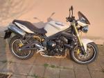 Klikněte pro detailní foto č. 3 - Triumph Street Triple 675
