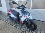 Klikněte pro detailní foto č. 2 - Aprilia SR 125 Motard