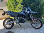 Klikněte pro detailní foto č. 2 - KTM 640 LC4 SM Supermoto