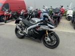 Klikněte pro detailní foto č. 5 - Aprilia RSV4 1100 Factory
