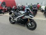 Klikněte pro detailní foto č. 6 - Aprilia RSV4 1100 Factory